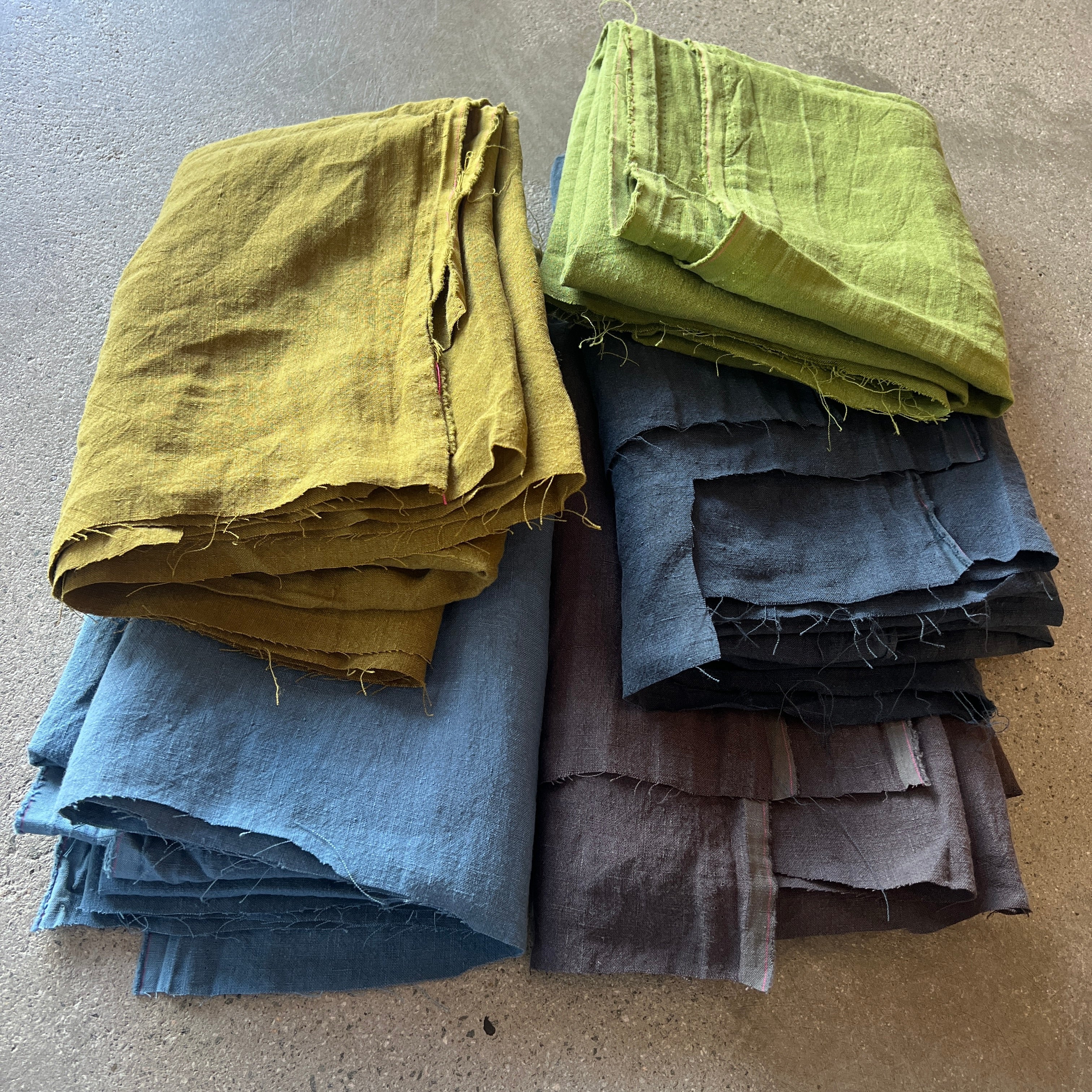 LULU Charcoal $38 per metre - Image 3