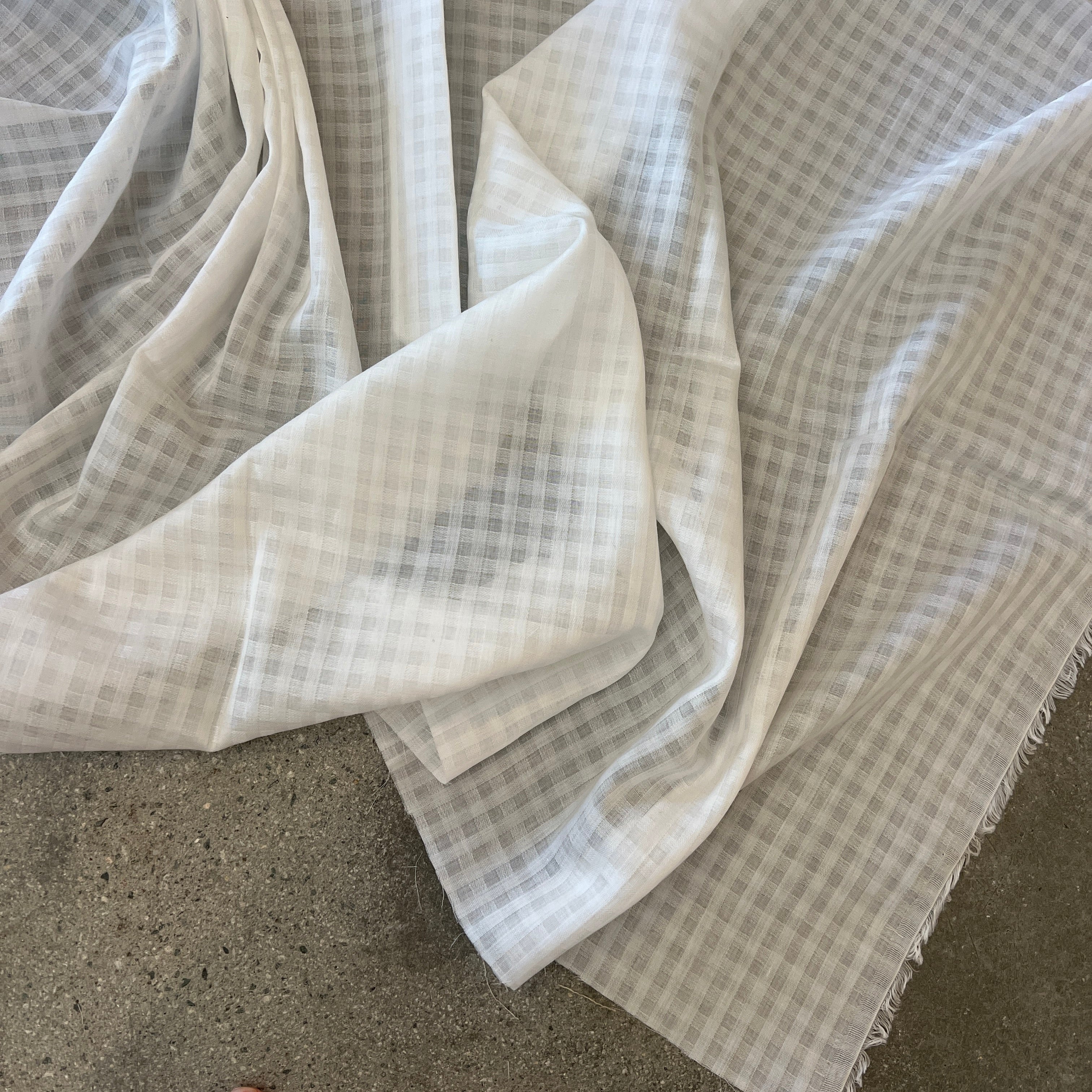 Squared $17 per metre - Image 3